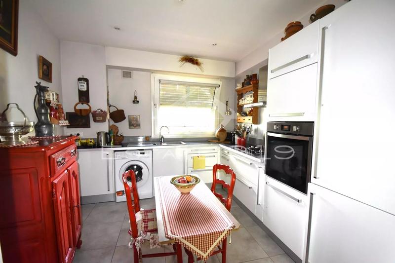 Appartement - 100 m² - 3 pièces