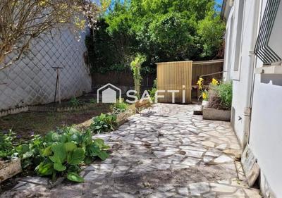 Maison - 96 m² - 5 pièces