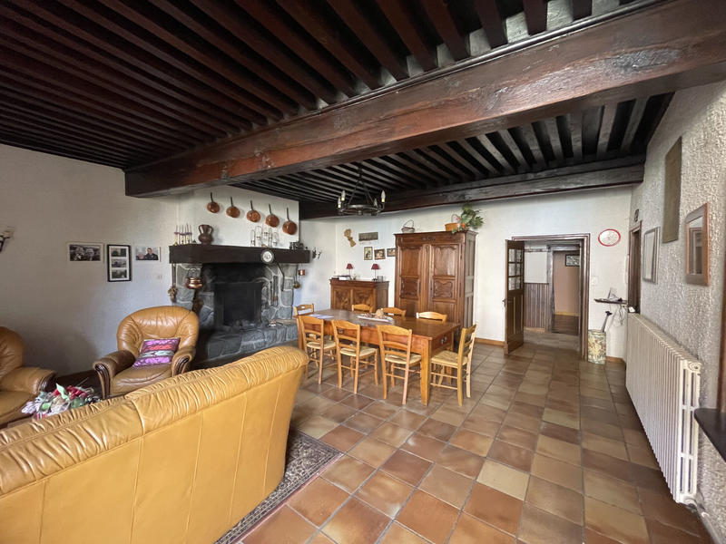 Maison - 400 m² - 10 pièces