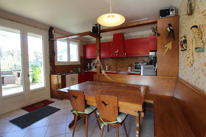 Maison - 430 m² - 7 pièces