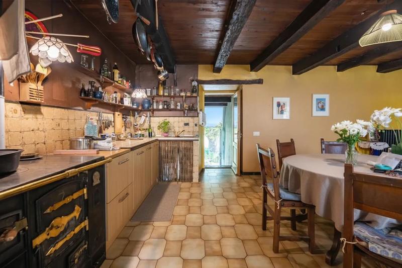 Propriété - 186 m² - 5 pièces