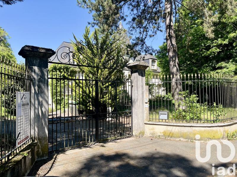 Maison - 334 m² - 9 pièces