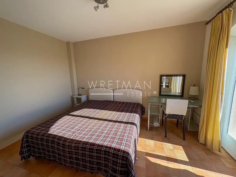 Villa - 205 m² - 8 pièces