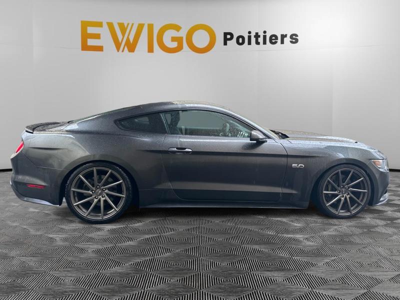 Ford Mustang Fastback V8 5.0 421 Gt