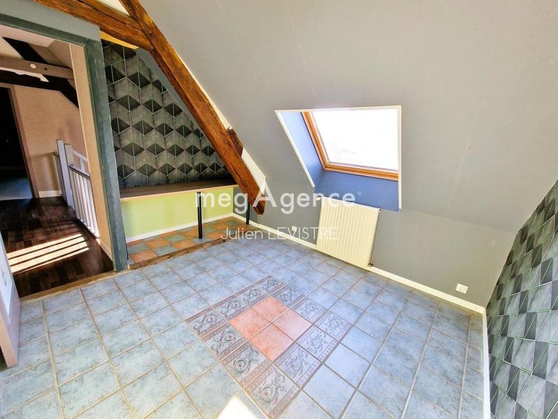 Maison - 185 m² - 9 pièces
