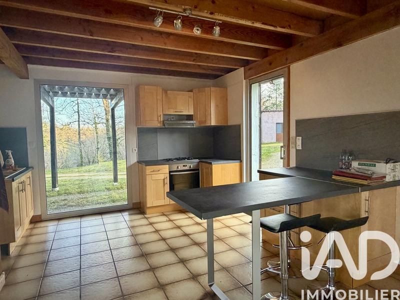 Maison - 185 m² - 6 pièces