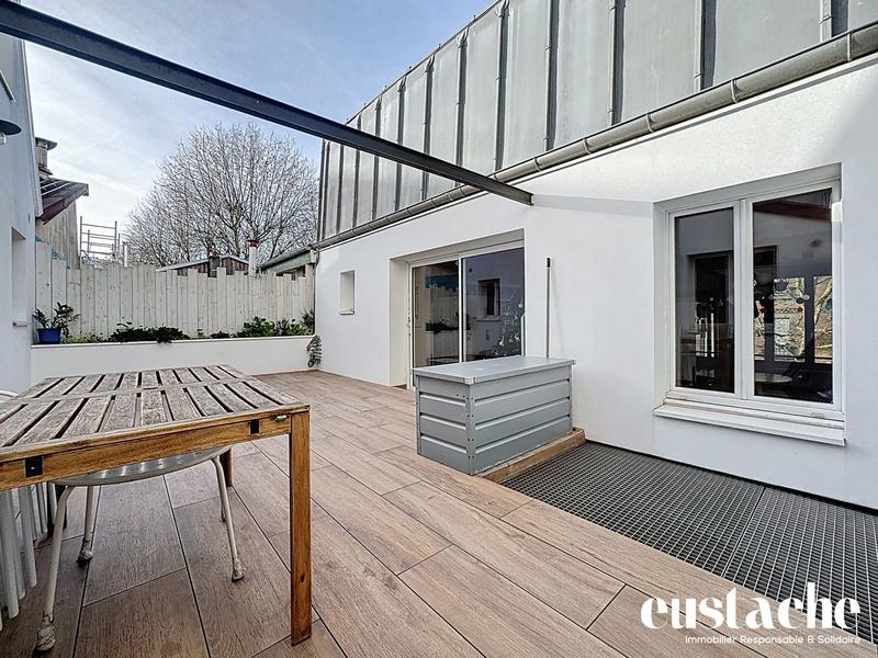 Appartement - 166 m² - 6 pièces