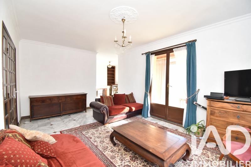 Maison - 195 m² - 10 pièces