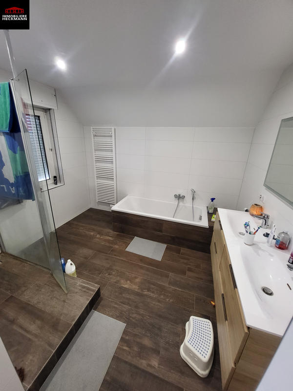 Maison - 130 m² - 6 pièces