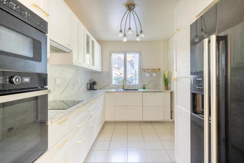 Maison - 118 m² - 4 pièces