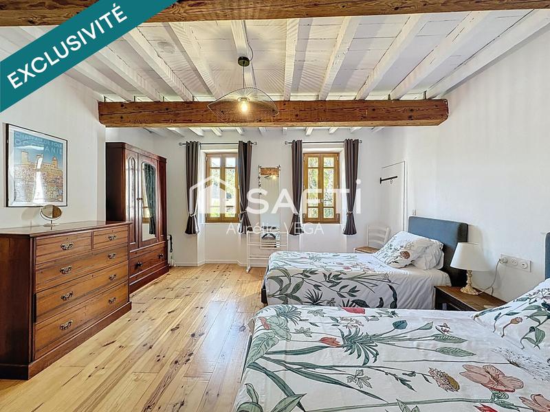 Maison - 275 m² - 7 pièces