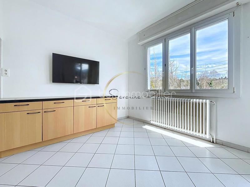 Pavillon - 130 m² - 6 pièces