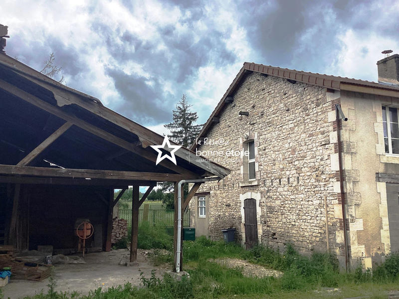 Maison - 230 m² - 8 pièces