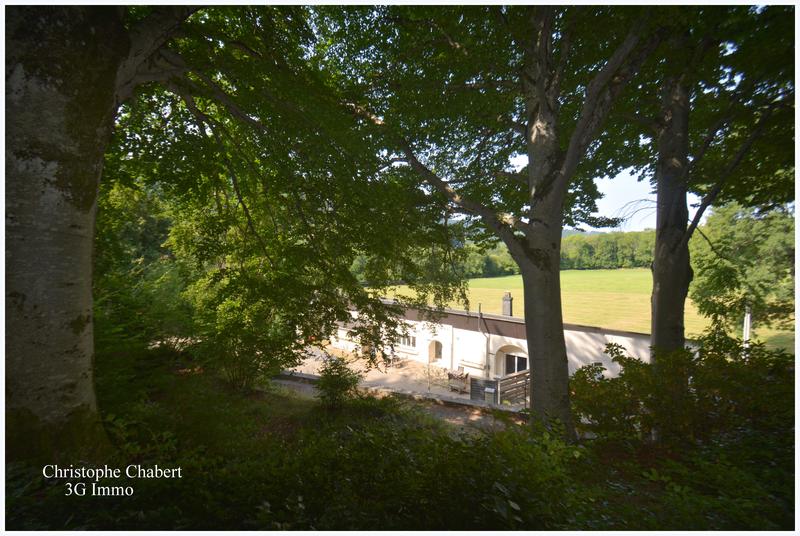 Maison - 265 m² - 9 pièces