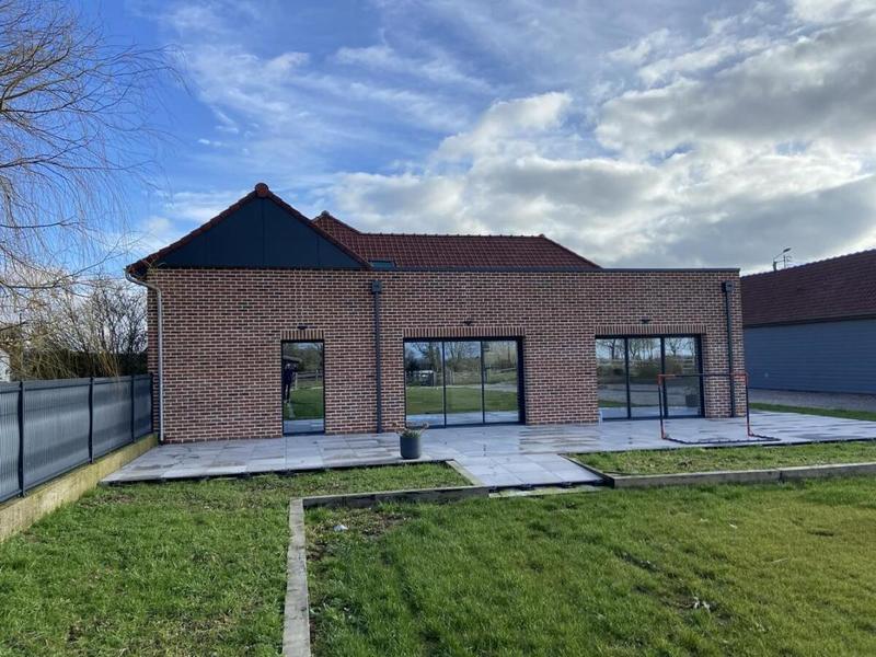 Propriété - 229 m² - 12 pièces