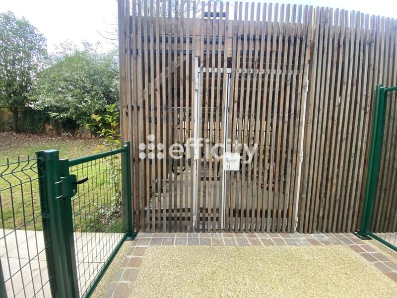 Appartement - 98 m² - 6 pièces