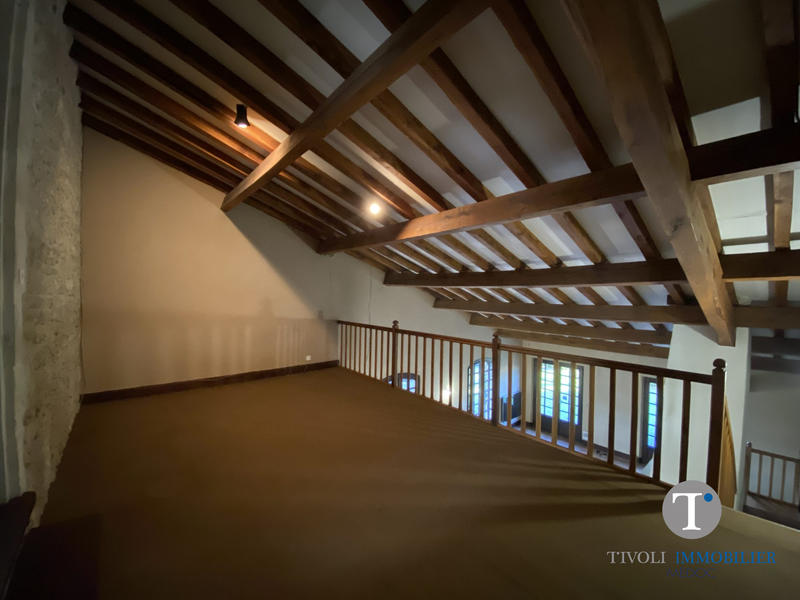 Maison - 215 m² - 7 pièces