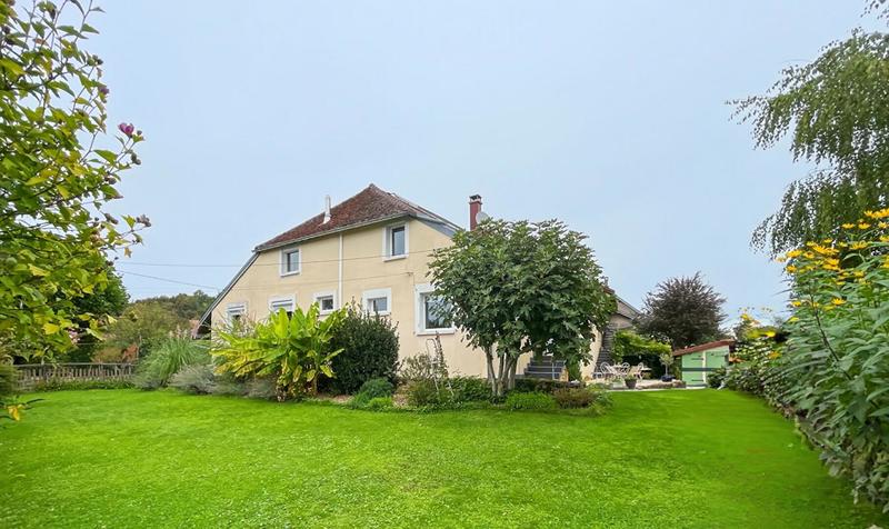 Maison - 362 m² - 12 pièces