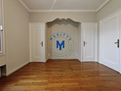 Appartement - 77 m² - 3 pièces