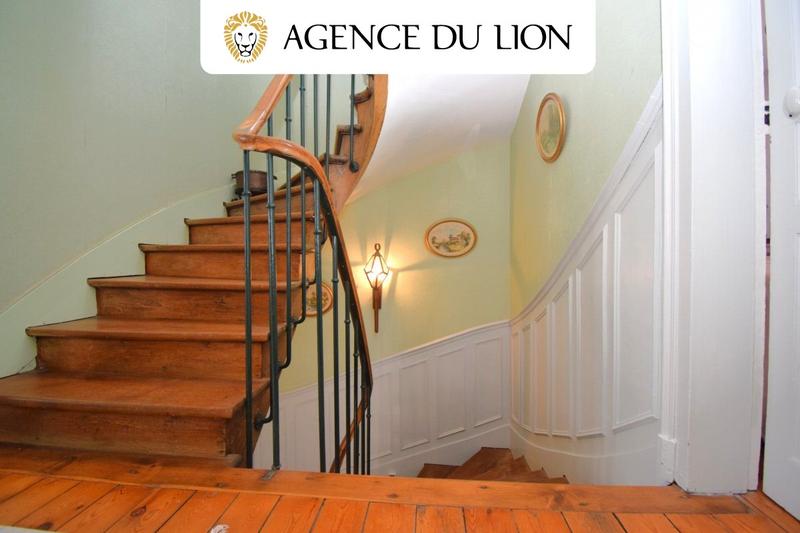 Maison bourgeoise - 180 m² - 8 pièces