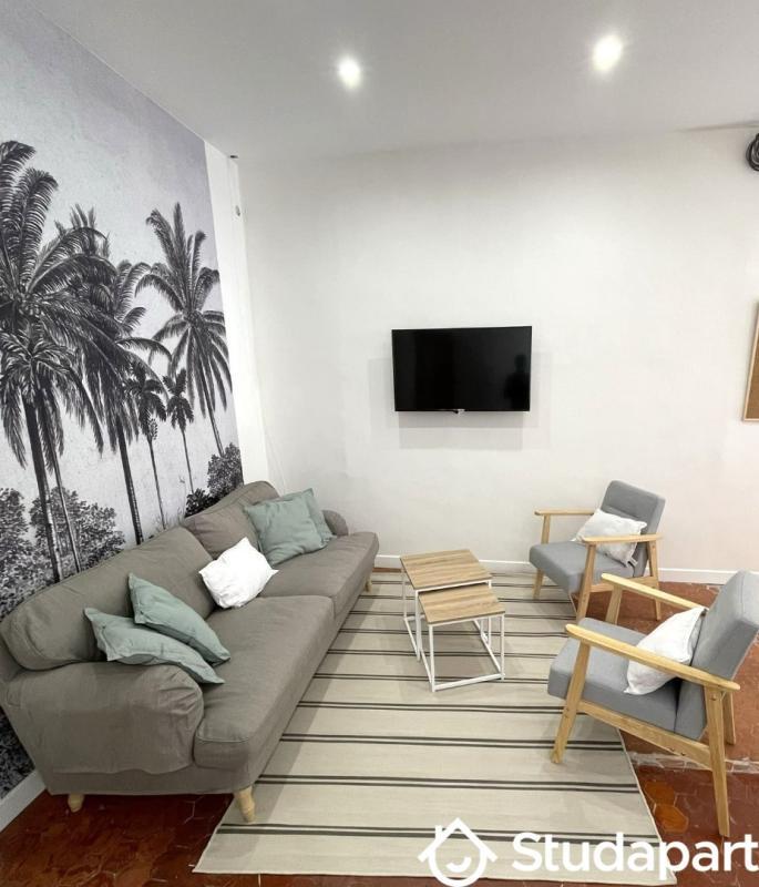 Chambre - 11 m² - 1 pièce