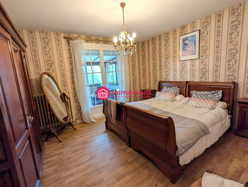 Maison - 171 m² - 7 pièces