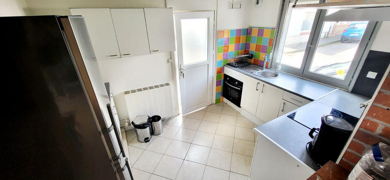 Maison - 93 m² - 5 pièces