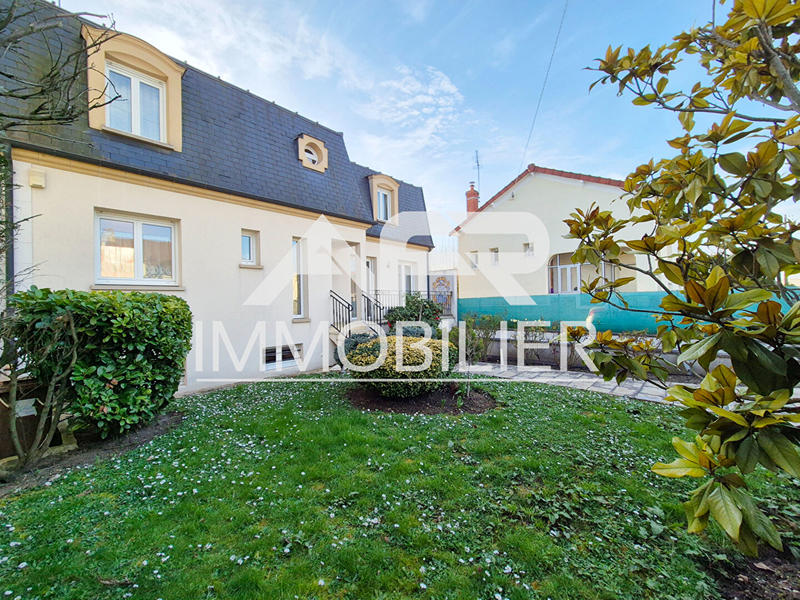 Maison - 120 m² - 5 pièces