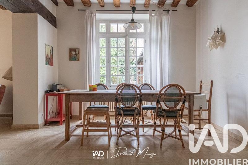 Maison - 380 m² - 11 pièces