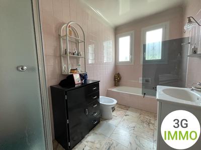 Maison - 174 m² - 6 pièces