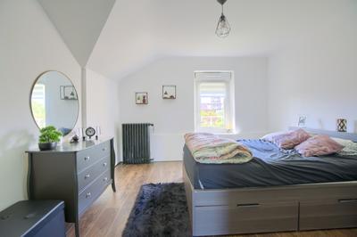 Appartement - 117 m² - 6 pièces