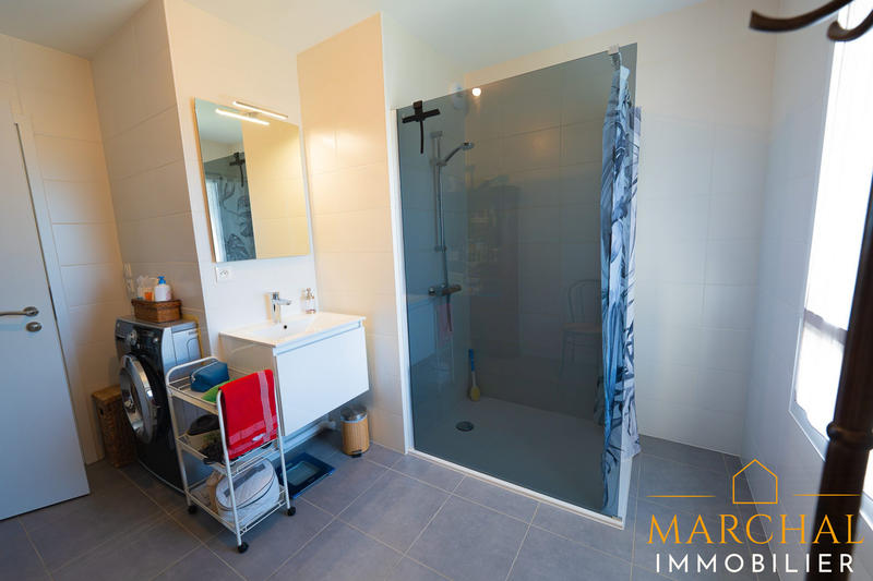 Appartement - 93 m² - 4 pièces