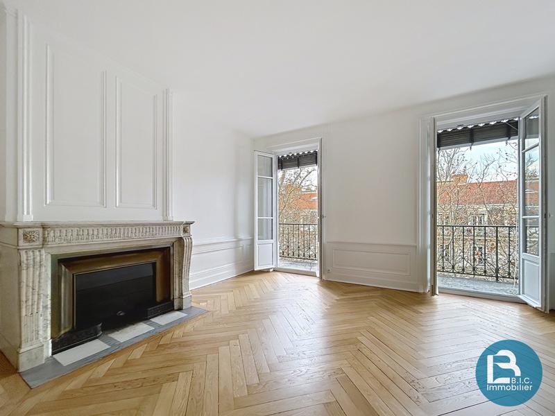 Appartement - 109 m² - 3 pièces