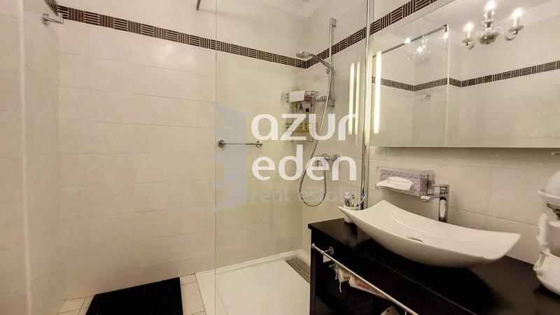 Appartement - 100 m² - 4 pièces