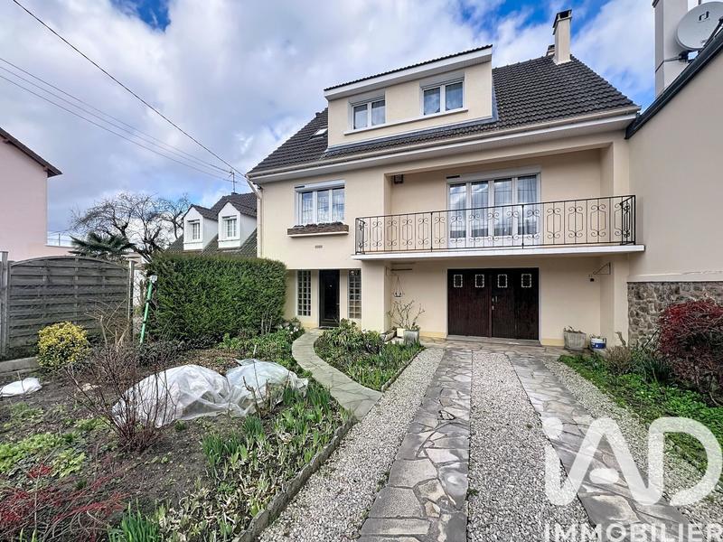 Maison - 145 m² - 6 pièces