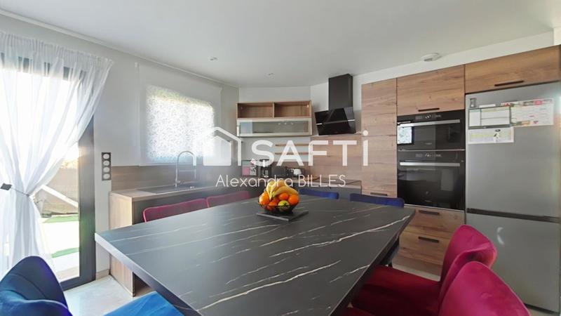 Maison - 94 m² - 4 pièces