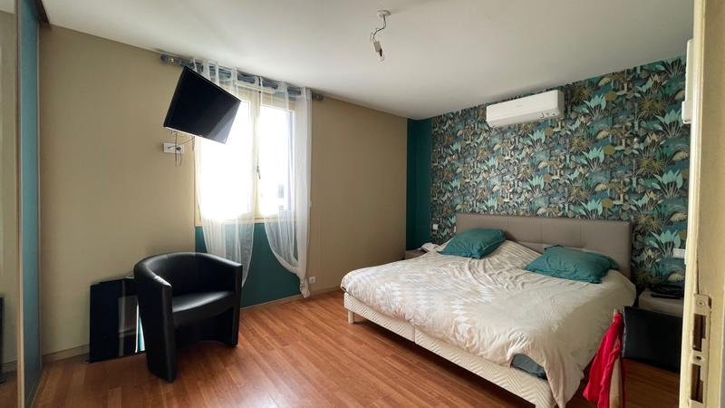 Maison - 195 m² - 8 pièces