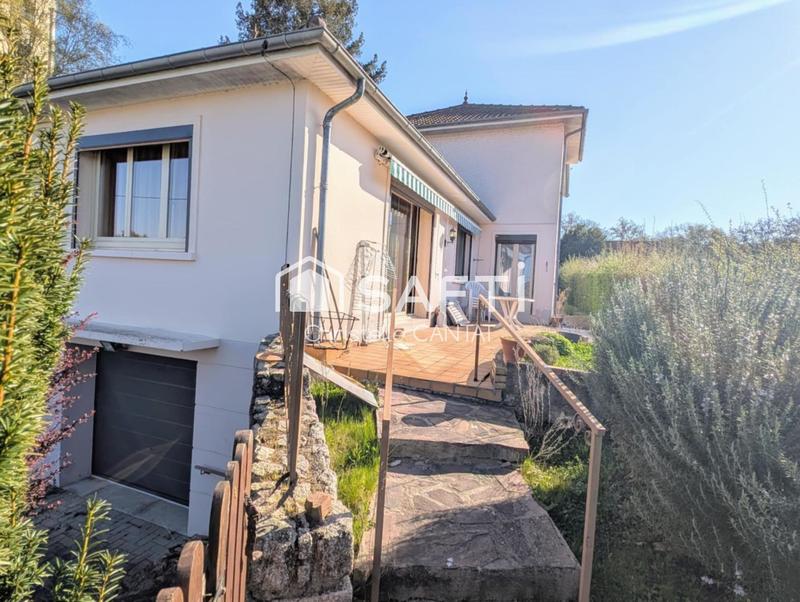 Maison - 140 m² - 7 pièces