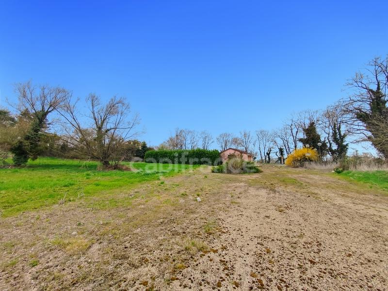 Terrain constructible - 11 252 m²
