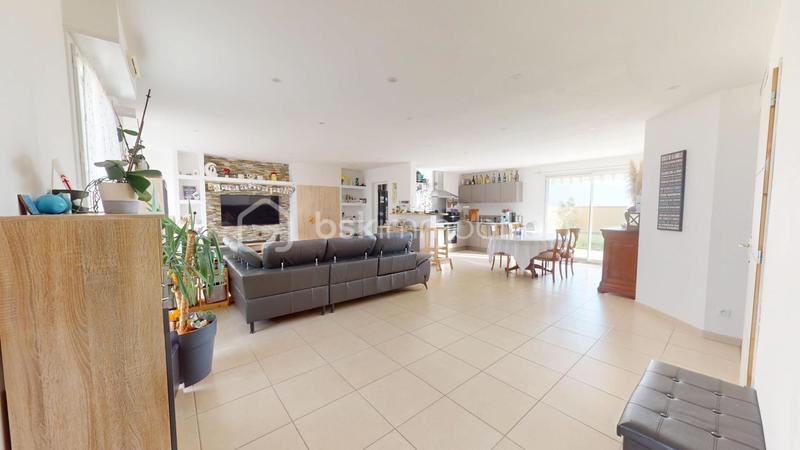 Maison - 105 m² - 5 pièces