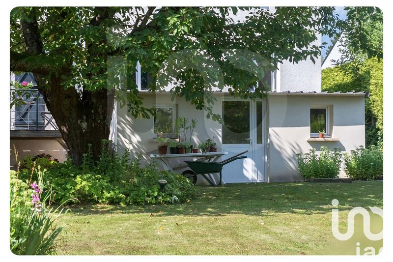 Maison - 184 m² - 8 pièces