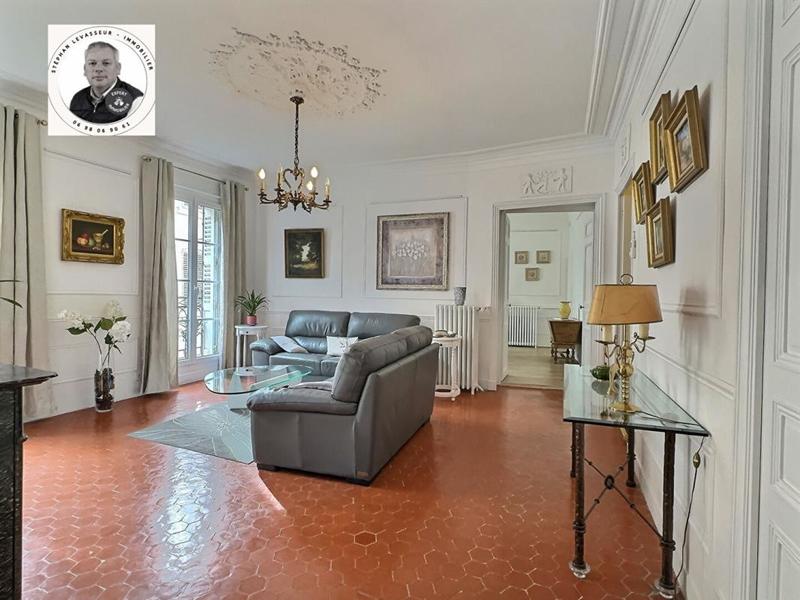 Appartement - 120 m² - 5 pièces