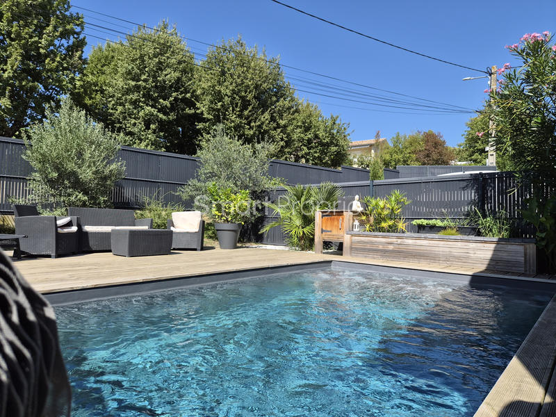 Maison - 140 m² - 5 pièces