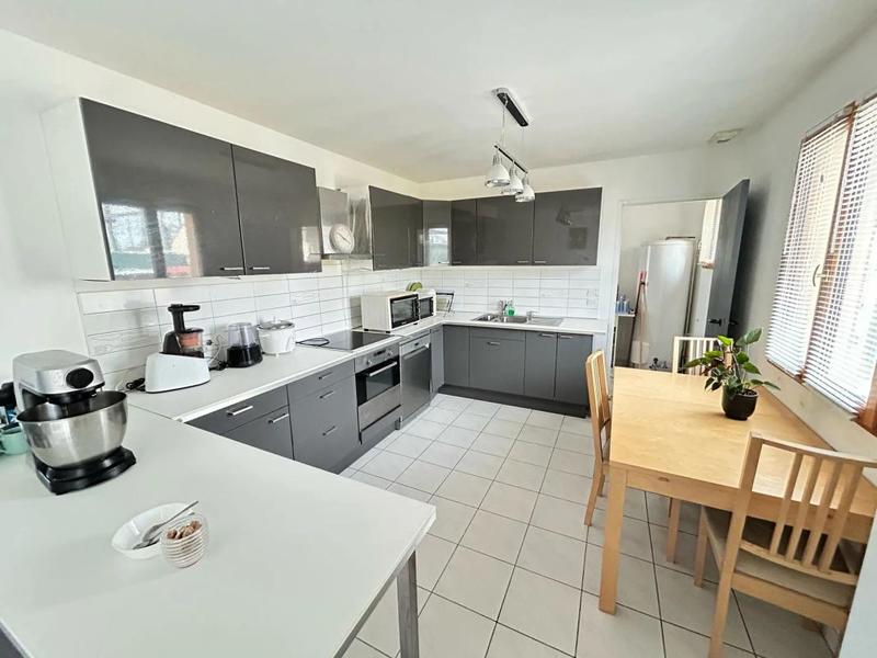 Maison en pierre - 111 m² - 6 pièces