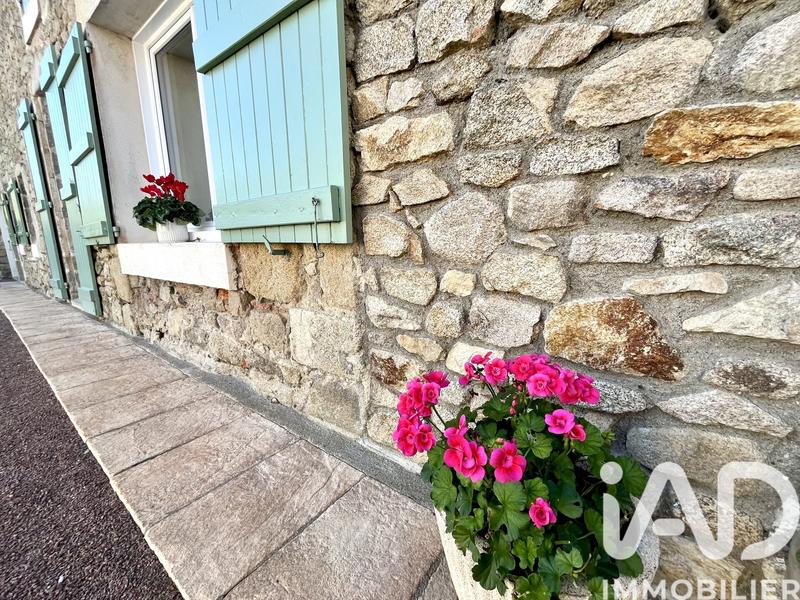 Maison - 102 m² - 5 pièces