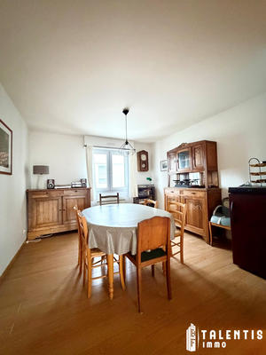 Appartement - 95 m² - 5 pièces