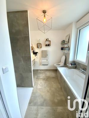 Maison - 195 m² - 5 pièces