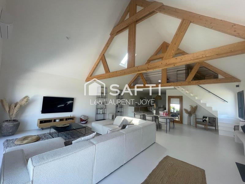Maison - 160 m² - 5 pièces