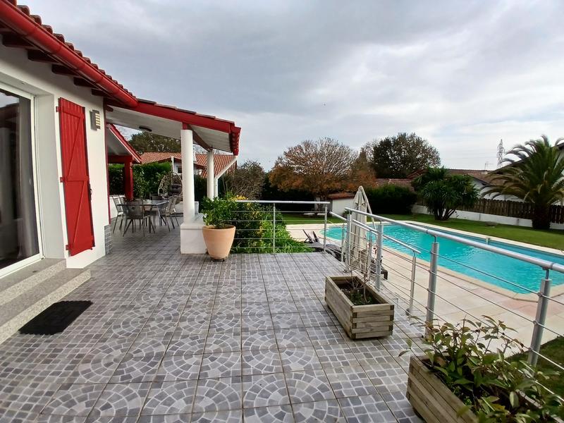 Maison - 144 m² - 6 pièces