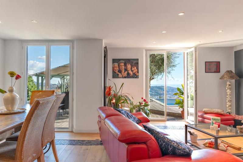 Maison - 210 m² - 7 pièces